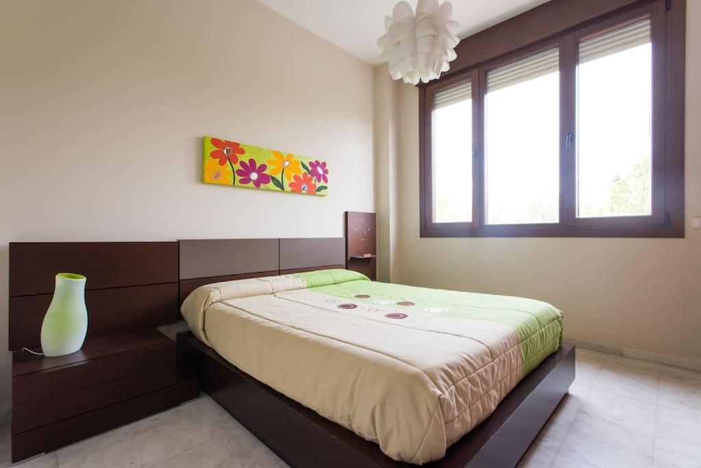 Fibes Apartamento Con Piscina Y Parking Gratis إشبيلية المظهر الخارجي الصورة