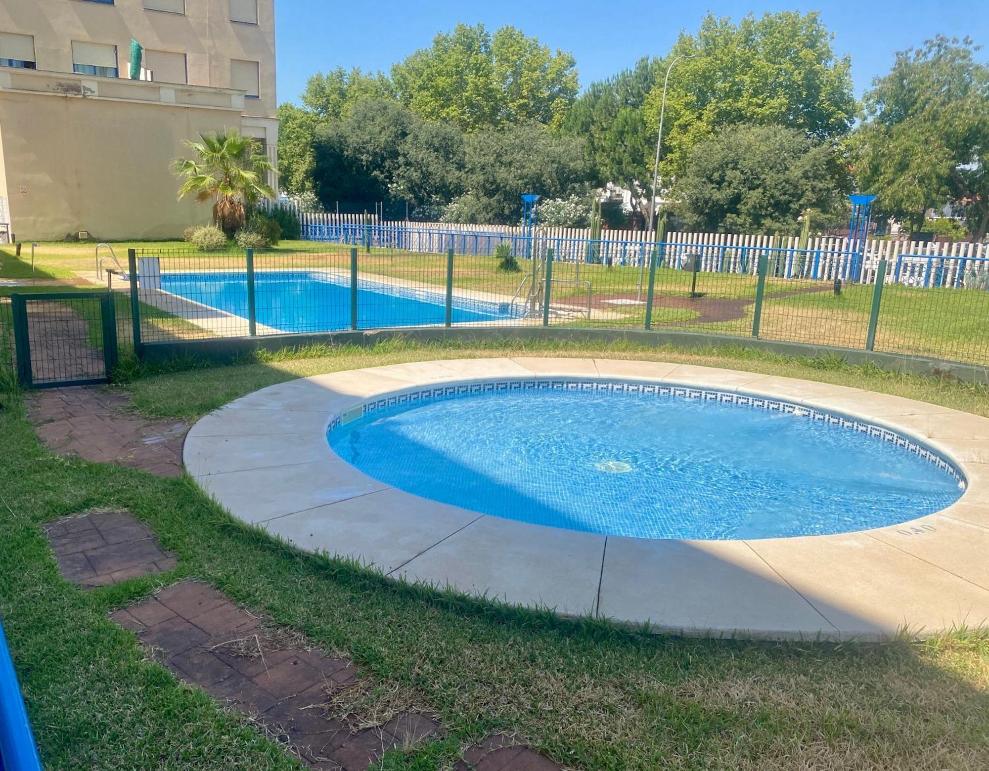 Fibes Con Piscina Y Parking Gratis Apartamento Sevilla Este المظهر الخارجي الصورة